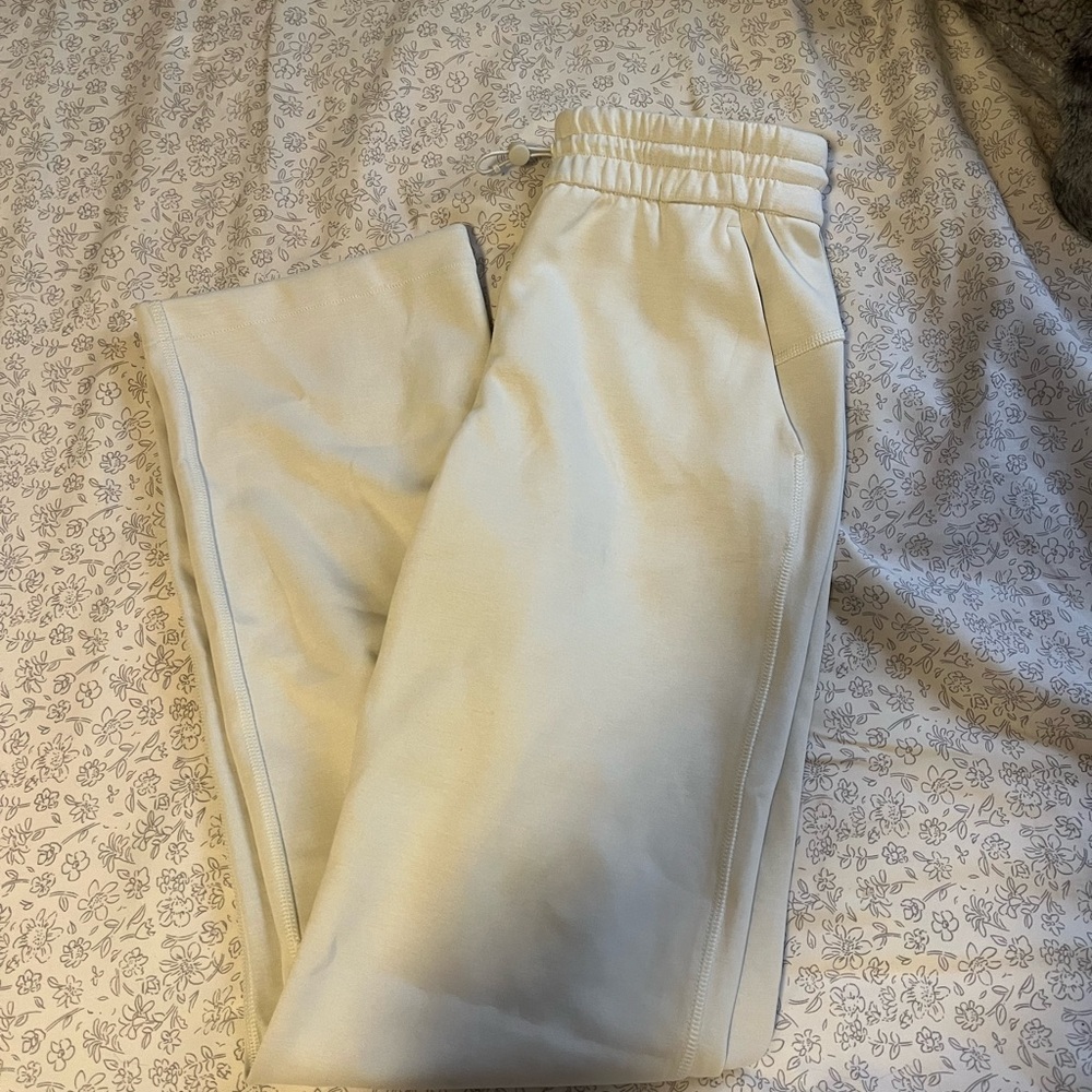 Lululemon softstream pants